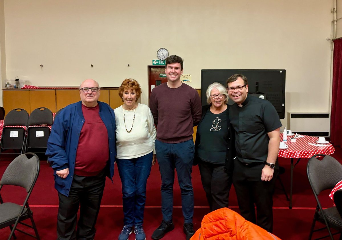 A few weeks ago we were visited by our local MP Dan Carden. Mr Carden visited our pantry, Columba’s Kitchen, and our community cafe - he is pictured here with some of our volunteers. <a href="/LivDiocese/">Diocese of Liverpool</a> @PlusDane <a href="/standrewslive/">St Andrews Community Network</a> <a href="/Red_Neighbours/">Red Neighbours</a> #biggerdifference
