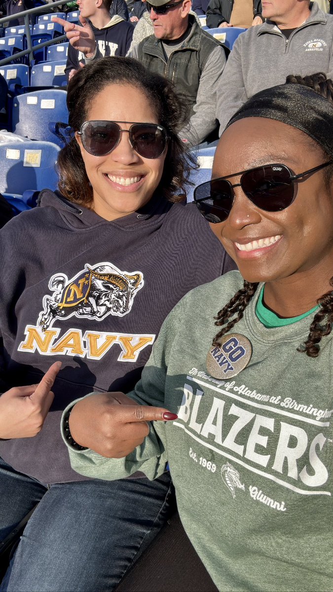 SVU3's tweet photo. When you’re a Blazer Alum but your spouse is Navy alum 🫣🐉⚓️ #housedivided #GoBlazers #GoNavy https://t.co/zJM3fTGueg