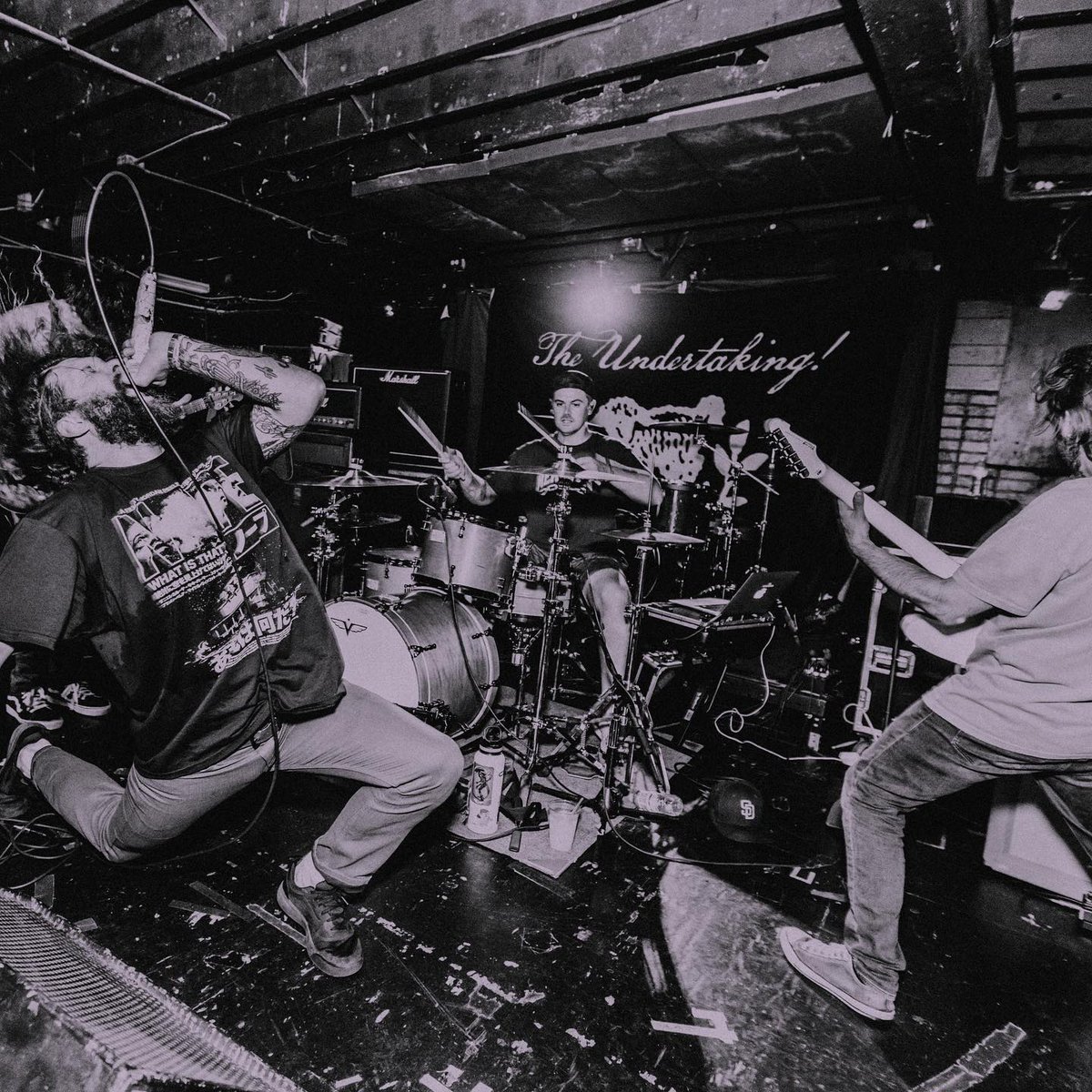 radmusicOF's tweet photo. TONIGHT ~ @_theundertaking @shawshanksd @hftc_official and #Therewolf take over @programmehq!! 7pm | All Ages | Tickets: https://t.co/LixcpmiHUx
#rad #radmusic #fullerton #programme #oc #metal #metalcore #hardcore #alt #alternative #pop #poppunk
๐ธ @micalaaustin https://t.co/NGwBEX47Rh