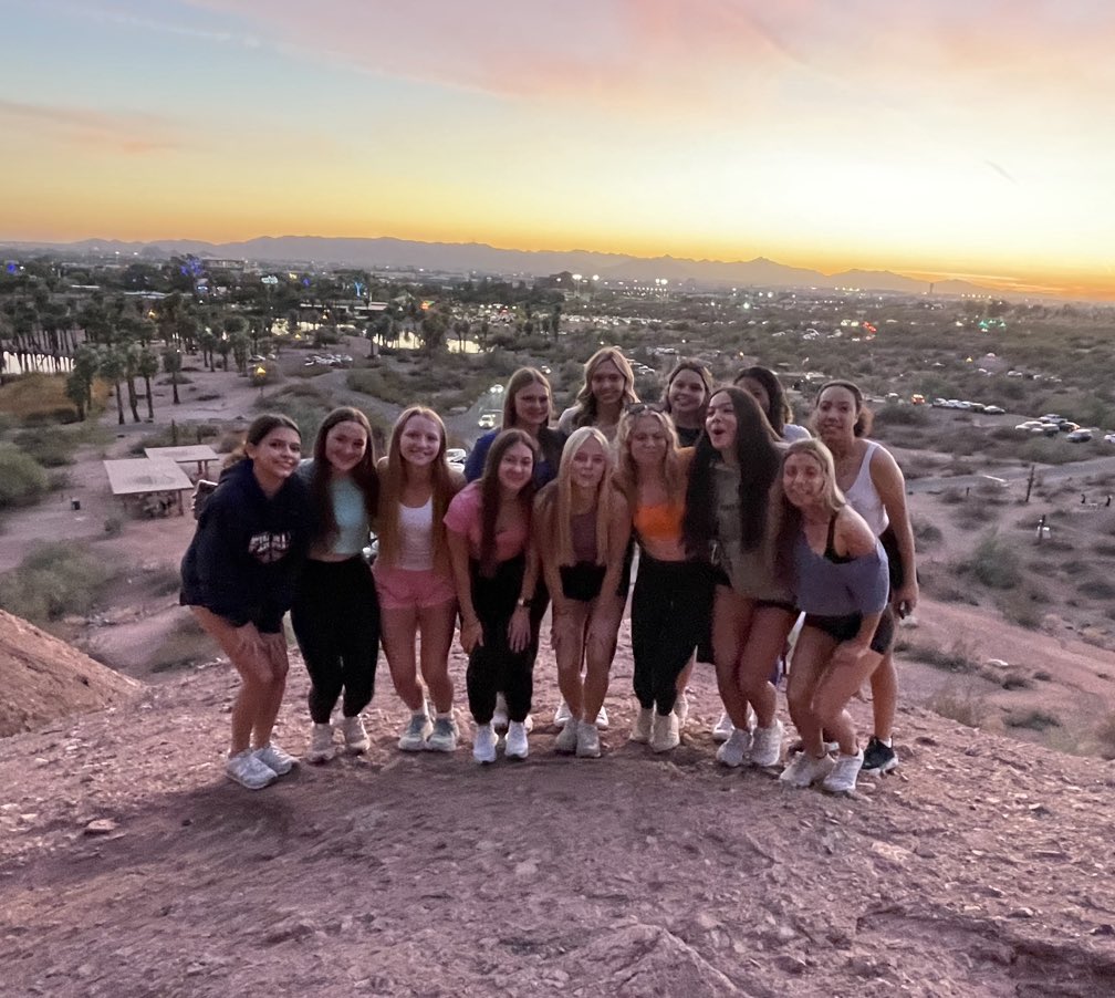 Day 2 is a winner!! 
<a href="/SarahHeil2027/">Sarah Heil</a> ⚽️
Alyssa Peregrino 🅰️
<a href="/DevinTracy07/">Devin Tracy</a> 🧤 and defense allowing zero goals. 
📸 girls enjoying the sunset 🏜️
Next game:
🗓️ November 12
⏰ 9:50 MT
🥅 Field 8
📍Reach 11 Sports Complex