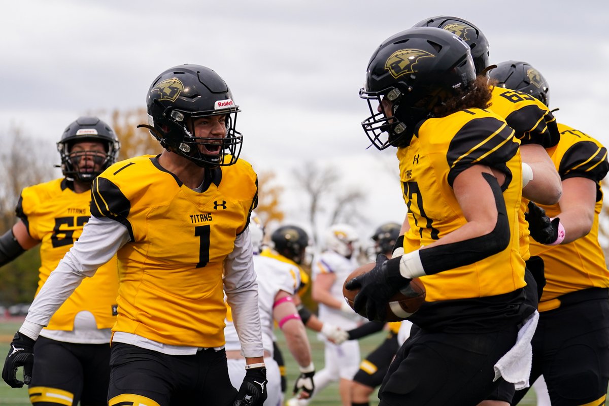 UW-Oshkosh Athletics (@uwoshkoshtitans) on Twitter photo LOVELACE EXTENDS THE LEAD FOR THE TITANS โผ๏ธโผ๏ธ
<a href="/UWOFootball/">UW-Oshkosh Football</a> 38 - UW-River Falls 28
#GoldStandard | #d3fb LOVELACE EXTENDS THE LEAD FOR THE TITANS โผ๏ธโผ๏ธ
<a href="/UWOFootball/">UW-Oshkosh Football</a> 38 - UW-River Falls 28
#GoldStandard | #d3fb