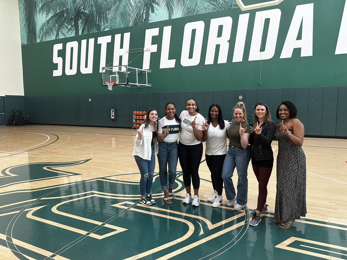 sunsetAMIR's tweet photo. Big Shoutout the wives of @USFMBB after a long week for the guys & a Saturday morning practice my wife and the rest of the wives fed “The Bulls” a Chicken & Waffles themed Brunch! Love & Respect for these Beautiful Women who do so much & sacrifice so much for our program. Great Programs Have Everyone Pulling In The Same Direction #EDGE