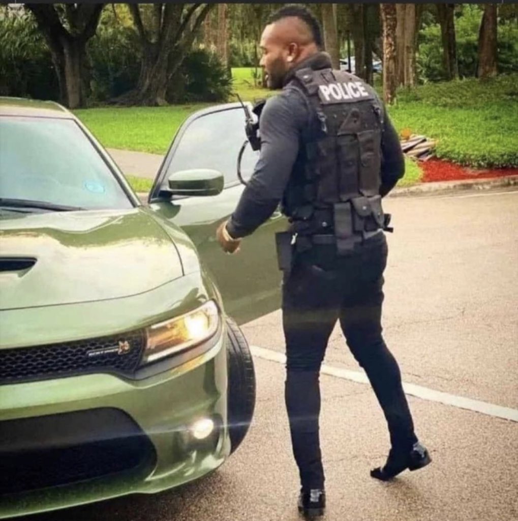 GIMME A HUG 🇭🇹 (@bobbitto) on Twitter photo 