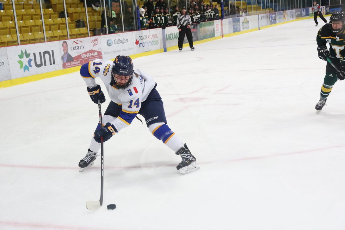 Aigles Bleus - Aigles Bleues (@aiglesbleus) on Twitter photo aiglesbleus 1 <a href="/TommiesSTU/">STU Tommies</a> 0 hockey féminin
<a href="/AUS_SUA/">Atlantic University Sport</a> samedi, but de Clémence Dumesnil et jeu blanc d'Audrey Berthiaume. aiglesbleus 1 <a href="/TommiesSTU/">STU Tommies</a> 0 hockey féminin
<a href="/AUS_SUA/">Atlantic University Sport</a> samedi, but de Clémence Dumesnil et jeu blanc d'Audrey Berthiaume.