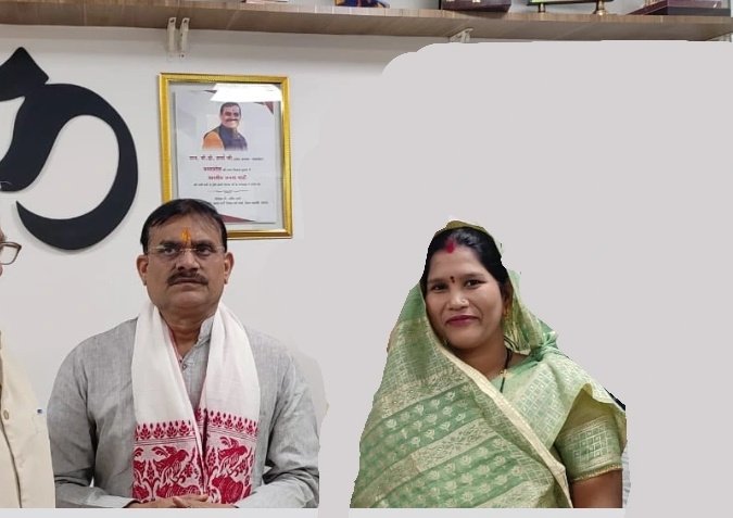 ArtiAgrawalbjp1's tweet photo. भाजपा प्रदेश अध्यक्ष एवम खजुराहो सांसद भाई साहब श्री @vdsharmabjp जी को जन्म दिवस की हार्दिक शुभकामनाएं एवं बधाई ल
#BJPAgain #BJP4MP #mpbolemodimodi https://t.co/cDkLYBGmsW