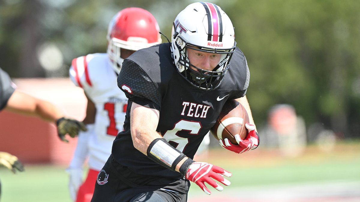 In its final game of the season, the @MITFootball team generated 15 unanswered points to record a 25-21 come-from-behind victory over WPI on Senior Night! #RollTech --> Full Story: tinyurl.com/37c7nrcd