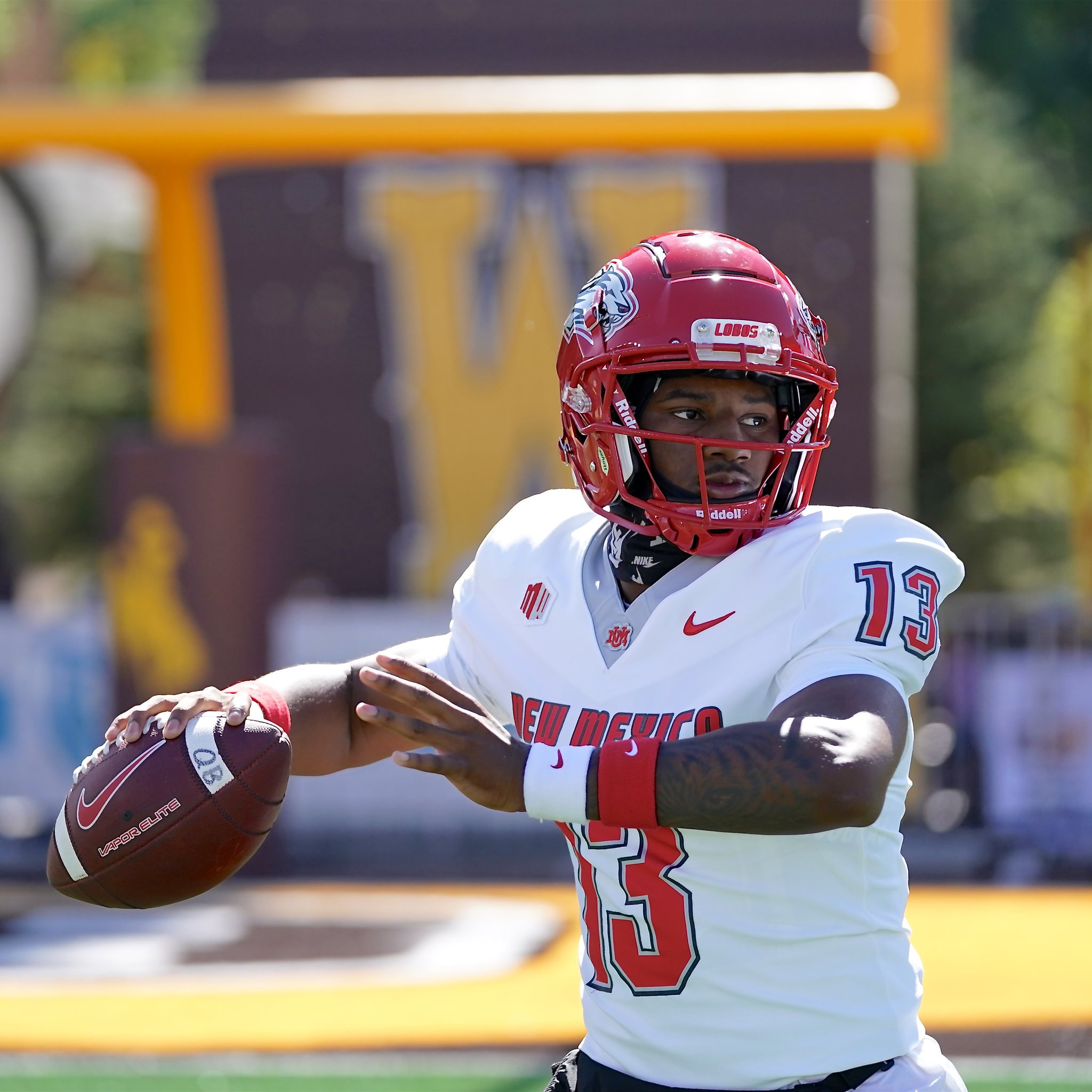 New Mexico Football on X: "Devon Dampier will be making his first career start and is the first UNM true freshman to start at QB since 10/16/21 when CJ Montes started against