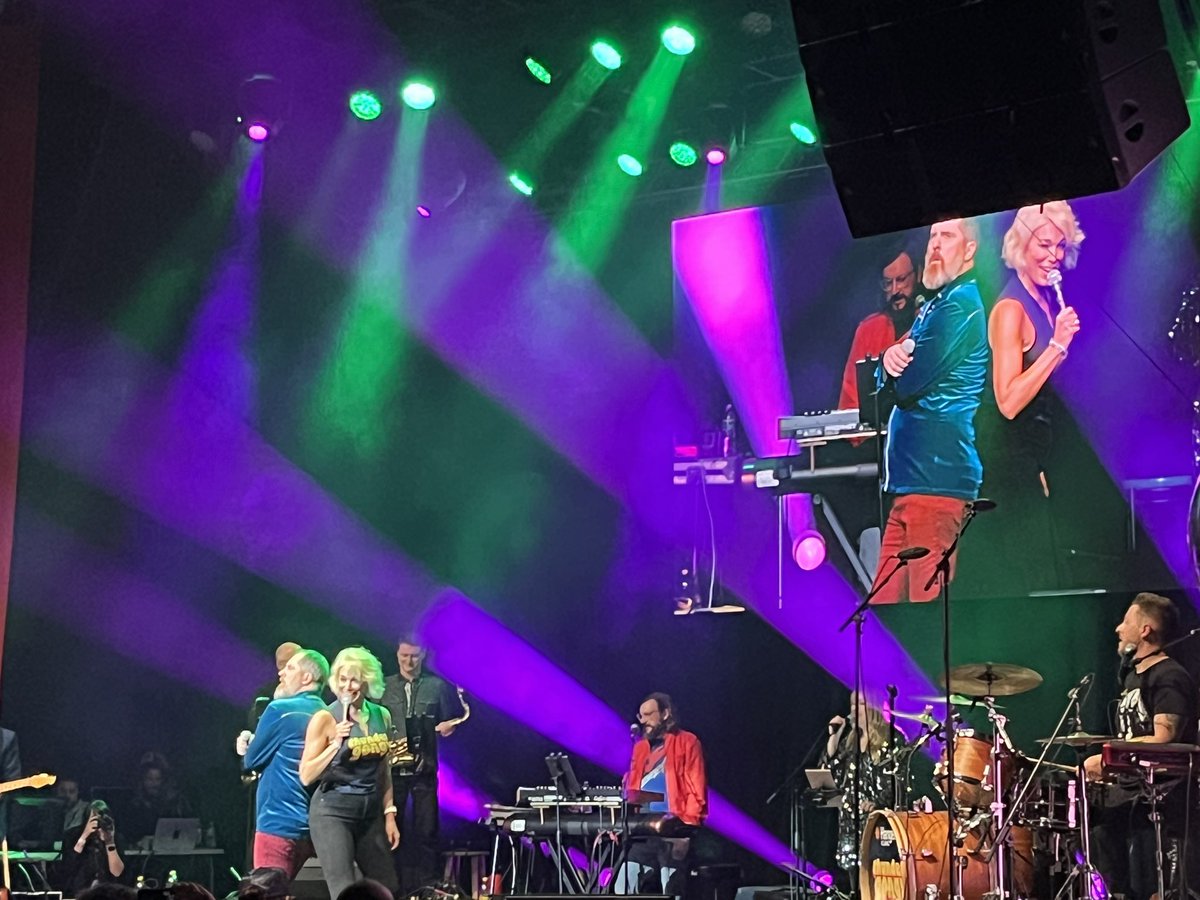 Is this my real life!?!? @movingamputees