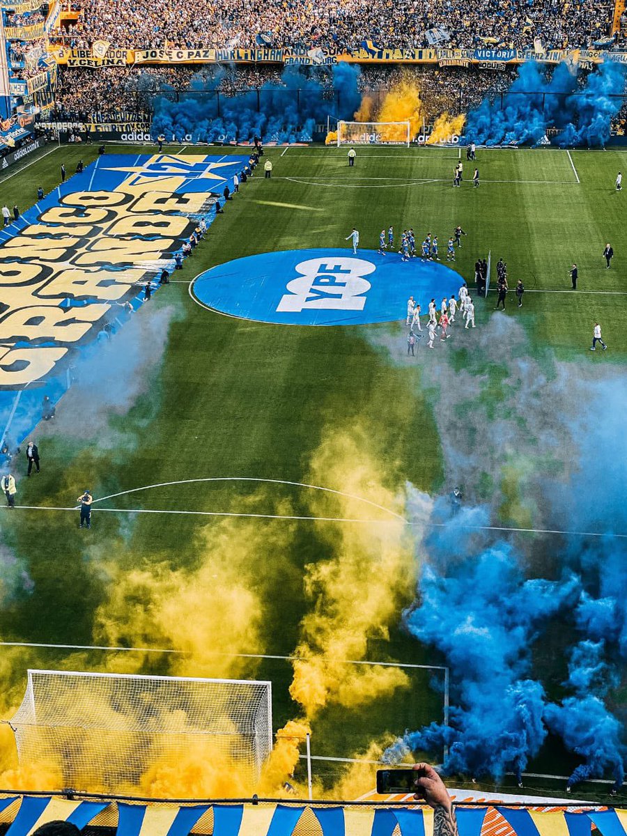 HOY JUEGA EL ÚNICO GRANDE. HOY JUEGA BOCA