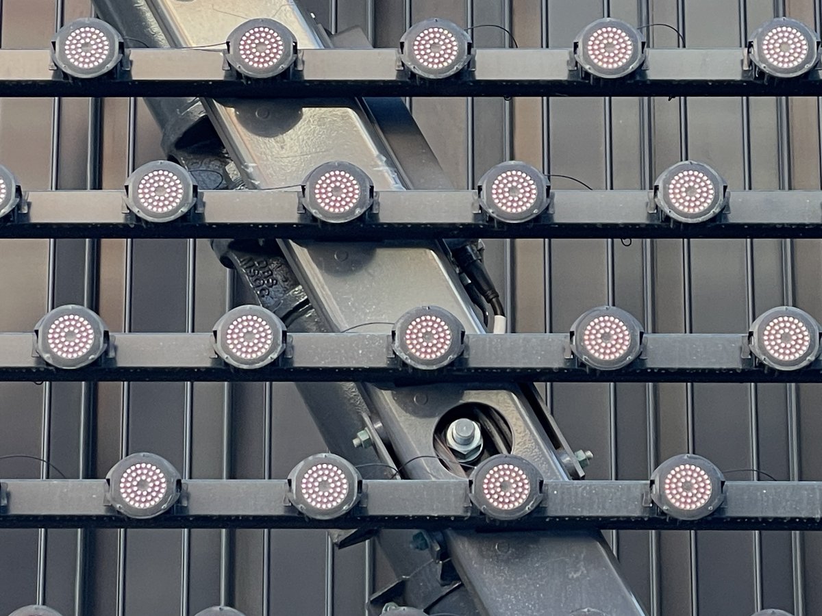 bboypopeye's tweet image. ラスベガスのSphere、LED結構大きい。OptiTrackみたいな見た目。
直前チケットが高くて中には入らず。。。またリベンジします。