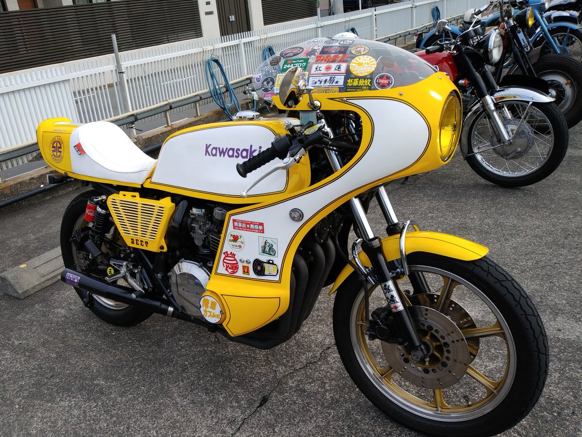 かつてのZ1000J、バリバリのカフェレーサーに仕上がってた👀