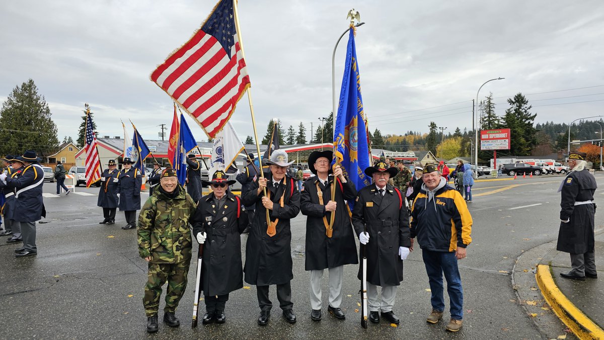 VFWPost6785's tweet photo. Veterans Day 2023 finds VFW Post 6785 at the Auburn Veterans Day Parade!

Thank you 6785 color guard and members for marching in the parade representing 6785 out of Kent, Washington! https://t.co/LMA9Mb6F8W