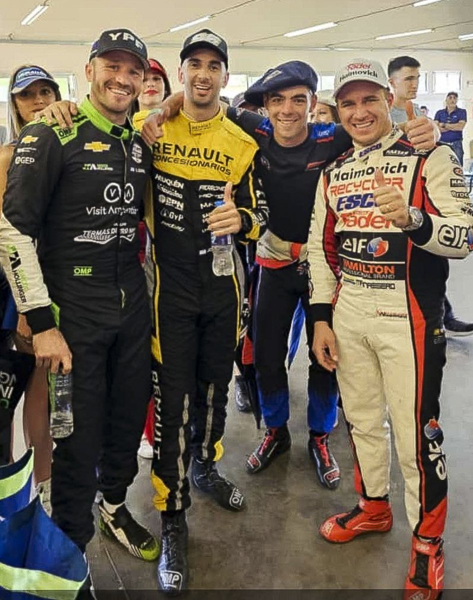 German Todino OK (@ok_todino) on Twitter photo Grandes referentes de las cuatro marcas más populares del #TurismoCarretera que integraran las primeras filas en las series de este domingo
Y te preguntaste cuales de ellos conformaran la primera fila en la final del #TCenLaPampa ?
<a href="/AgustinCanapino/">Agustín Canapino 🇦🇷</a> <a href="/BenvenutiJC/">Juan Cruz Benvenuti</a> <a href="/marianowerner1/">mariano werner</a> Grandes referentes de las cuatro marcas más populares del #TurismoCarretera que integraran las primeras filas en las series de este domingo
Y te preguntaste cuales de ellos conformaran la primera fila en la final del #TCenLaPampa ?
<a href="/AgustinCanapino/">Agustín Canapino 🇦🇷</a> <a href="/BenvenutiJC/">Juan Cruz Benvenuti</a> <a href="/marianowerner1/">mariano werner</a>