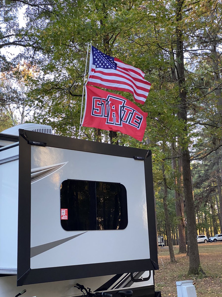 IndianRedwolf's tweet photo. @AStateFB  Watching and tailgating in Arkansas from the campground!  #WolvesUp  #Howlabama #RedWolves #SectionF #Ready2GoTravelin https://t.co/A0Y711Q3ze