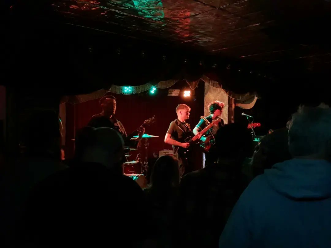 chunky66's tweet image. Scattered Ashes playing songs old and new, showcasing some new tunes, from their upcoming debut album, which they are currently in the middle of recording.
@tvpeople_band @SCATTEREDASHES1 @WorkmansDublin @Select1veMemory @BlowtorchRecs @theGOOdublin
#TheGoo #thegoingoutoutguide