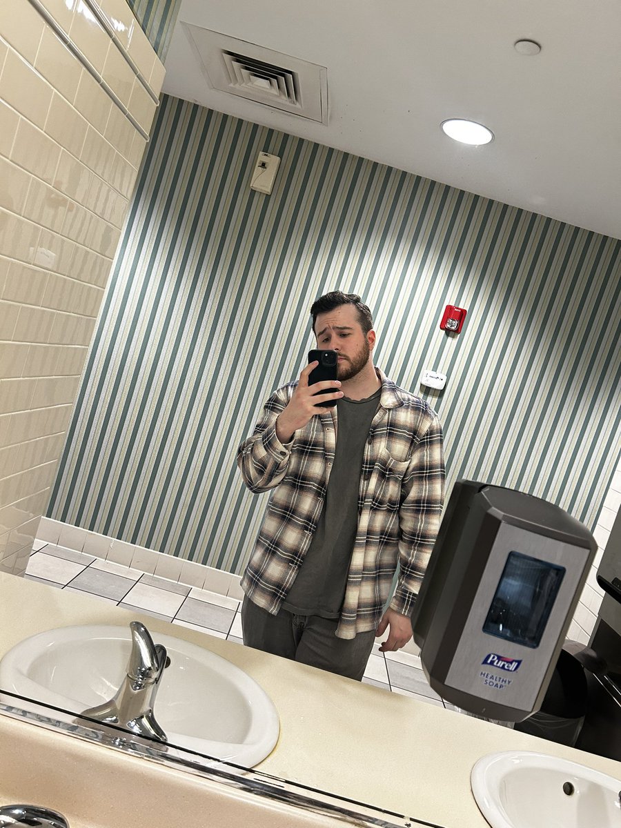 DylPixel tweet media