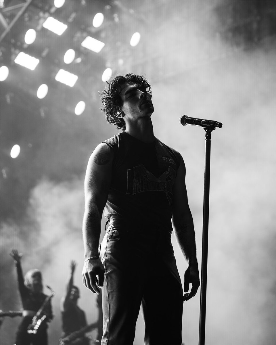 jonasbrothers's tweet photo. Portland! What a night. Your energy was unmatched. https://t.co/O7tfawf3n5