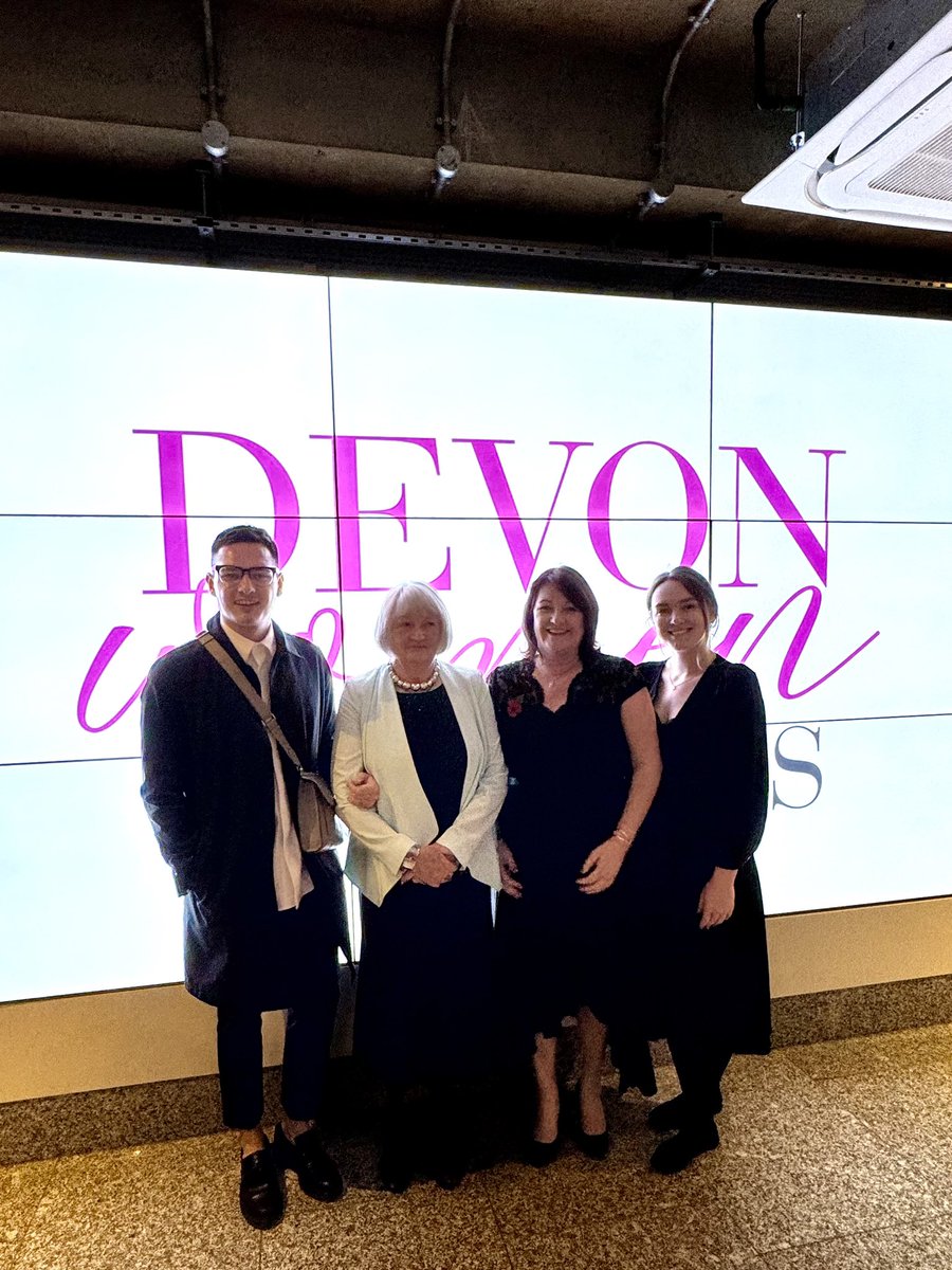 Inspiring Leader of Year Award Finalist 👌#DWIBAWARDS