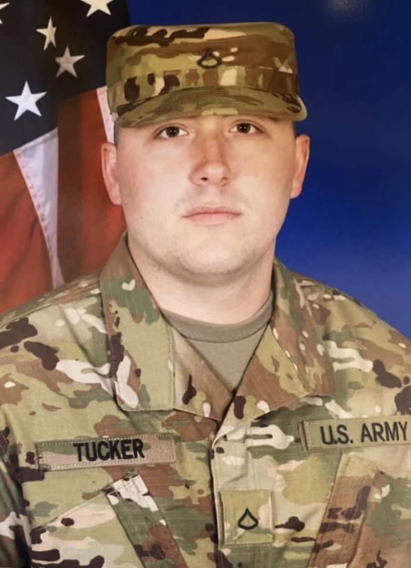 Happy Veterans Day to our wonderful RSCs Alesha &amp; Tyler. Thanks for everything you do 

#KAMOFunAtWork | #LifeAtATT | #KAMO6 | #winMOORE