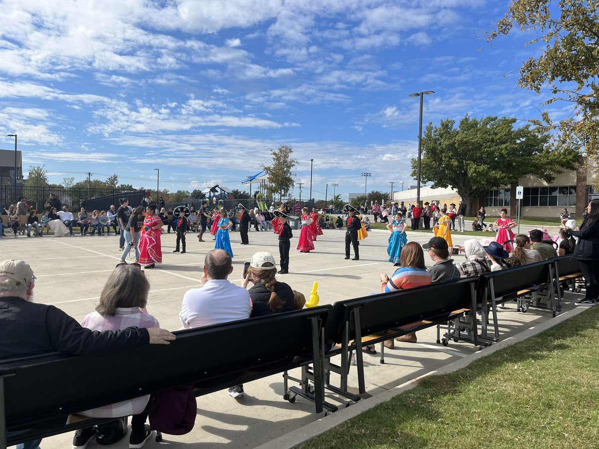 Melanie White tweet media