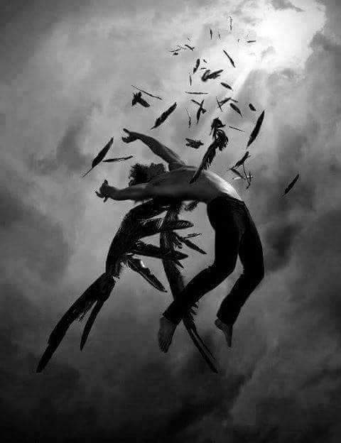 ان الذين يبقون على قيد الحياة.. 
هم أكثر وجعا من الذين يرحلون عنها...