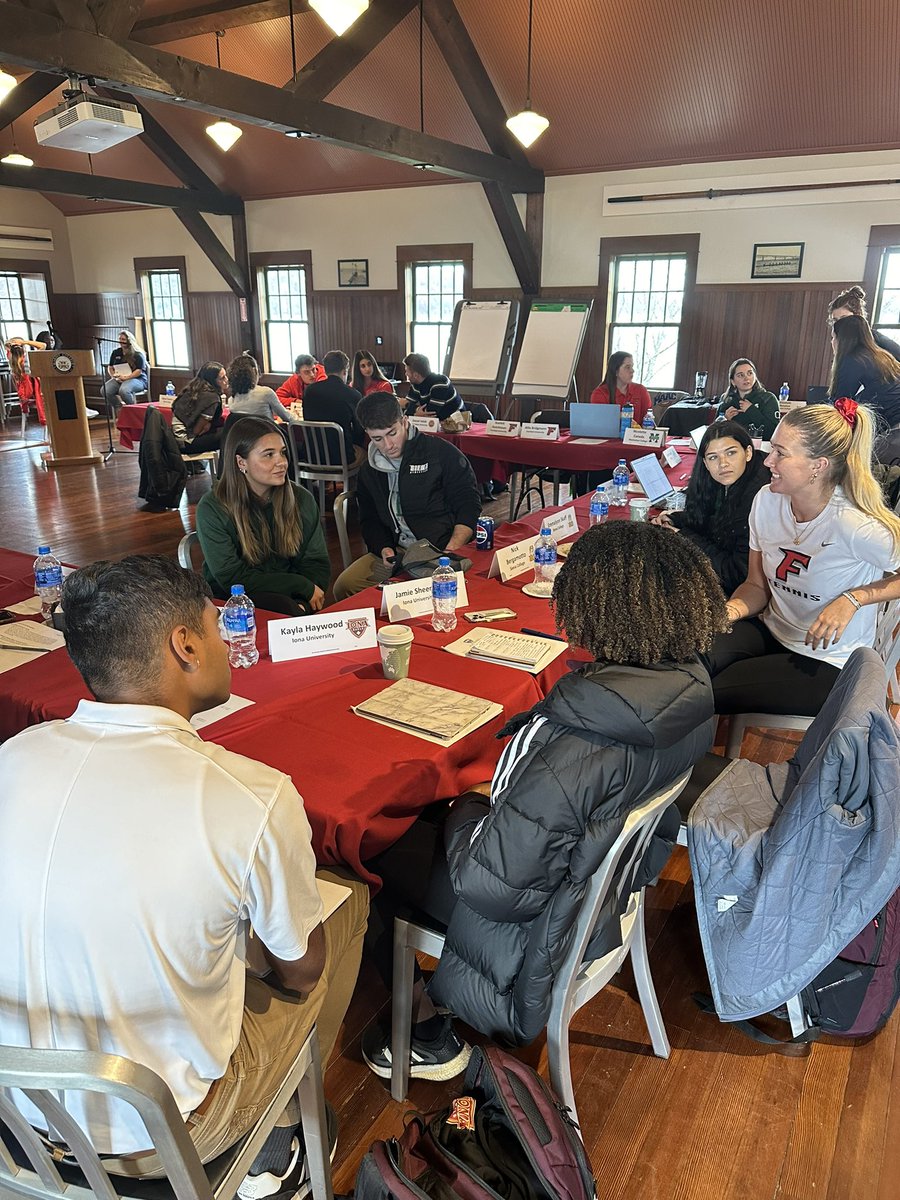 Right into our business meeting with an update from the Commissioner, <a href="/TTellitocci/">Travis Tellitocci</a>, discussion on upcoming initiatives, and a great opportunity to share ideas to bring back to campus 📝