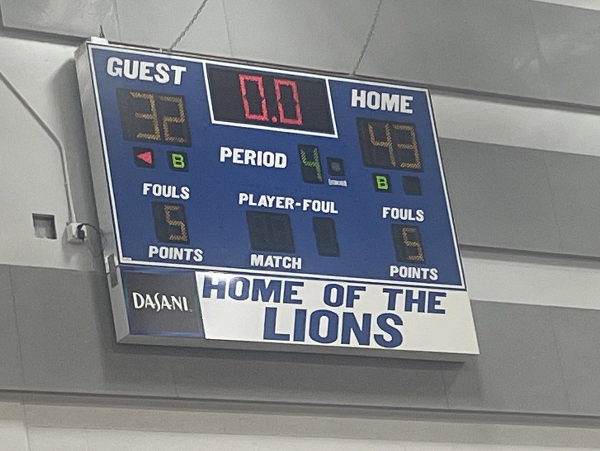 FCHSTIGERSPORTS's tweet photo. The Lady Tigers 🏀playing in the Hoops4Hunger Tipoff Classic #ROAR #basketball ⛹️♀️ #GoTigers #waytowin https://t.co/w8iD9WN23G