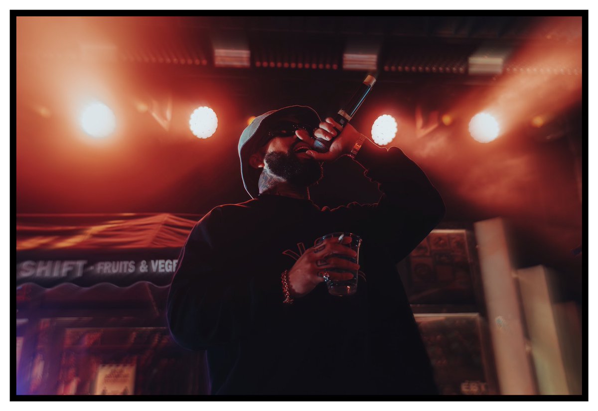 BennyyBlanco's tweet photo. @LarryJuneTFM || The Night Shift 🍊 https://t.co/0B8zDHN6Ec