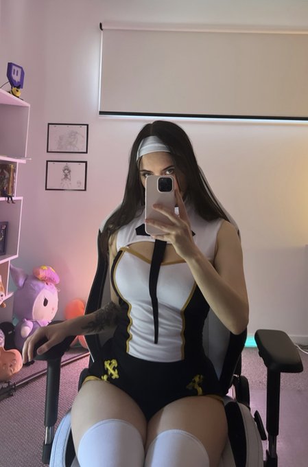 you&rsquo;ve been caught, now share a photo from your camera roll immediately https://t.co/3ymt5B6POJ