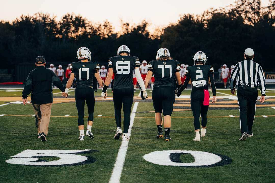 Thomas_howe_'s tweet photo. Thank you to the Lebanon community for supporting me for the past 4 years and most of all thank you to my coaches and brothers, wouldn’t wanted to have done it with anyone else! 63 out https://t.co/KSih2kkLA7