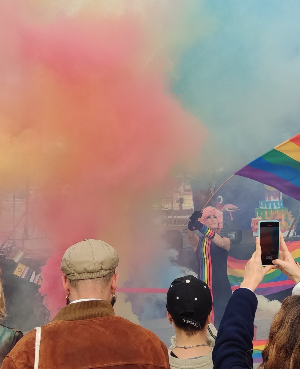 La <a href="/BrigittaLamoure/">Brigitta Lamoure</a> guiant al poble! ❤️🏳️‍⚧️🏳️‍🌈