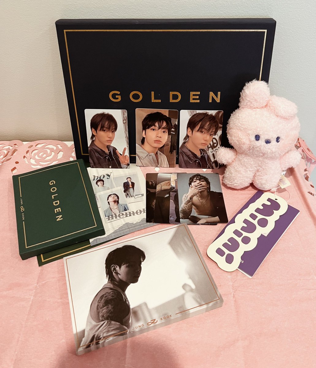 ⭑ Golden Album Giveaway ⭑

⋆ 1 winner ♡
⋆ rt to enter
⋆ followers only

— worldwide | ends Nov 19