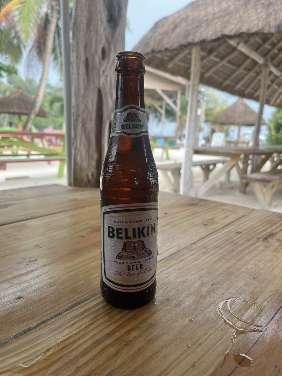 TwaIex's tweet photo. Walked around the entire island Caye Caulker in Belize🇧🇿 (about 10 Miles) in pouring rain for the Big man himself @LBFoster9 and for the importance of mental health❤️💙🇿🇦 #MileForLyle #twitterclarets https://t.co/u8ILgrxjhN