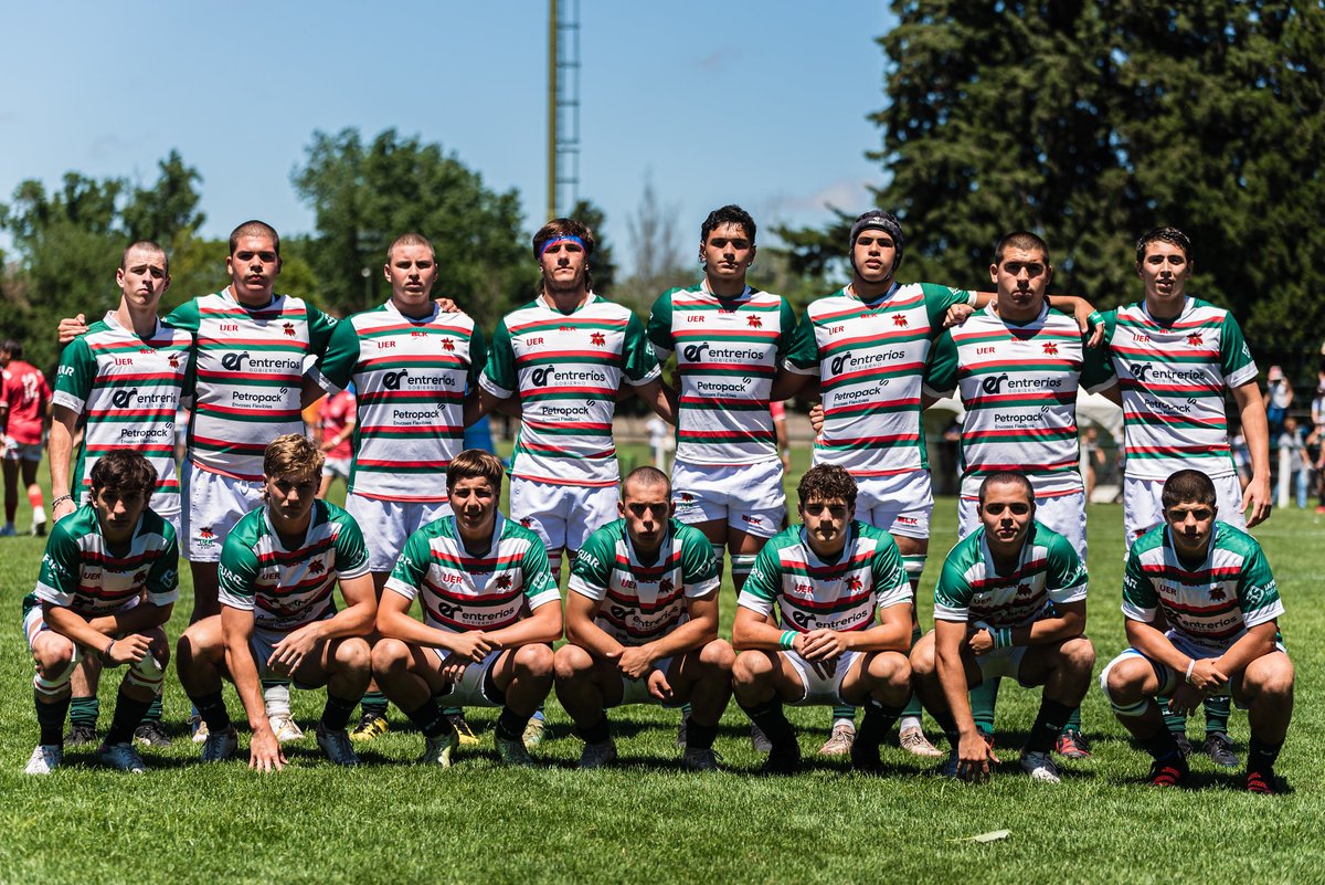 LichiOlearo's tweet photo. Rugby Juvenil del Litoral
🏆 @UniondeRosario Campéon zona Campeonato.
🏆 @PrensaUSR campeón Ascenso.
4⃣ UER (Entre Ríos) cuarta en zona Campeonato.

La Región tiene futuro.
Gracias jugadores y entrenadores. 
Dirigentes tienen trabajo.

📸 @TeitoLuis (Mateo Occhi) / Prensa URR https://t.co/D7NmfrQYeE