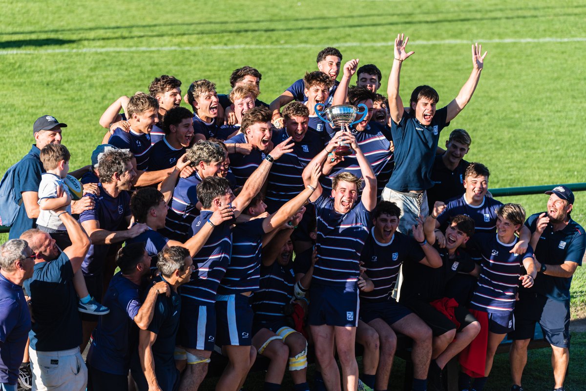 LichiOlearo's tweet photo. Rugby Juvenil del Litoral
🏆 @UniondeRosario Campéon zona Campeonato.
🏆 @PrensaUSR campeón Ascenso.
4⃣ UER (Entre Ríos) cuarta en zona Campeonato.

La Región tiene futuro.
Gracias jugadores y entrenadores. 
Dirigentes tienen trabajo.

📸 @TeitoLuis (Mateo Occhi) / Prensa URR https://t.co/D7NmfrQYeE
