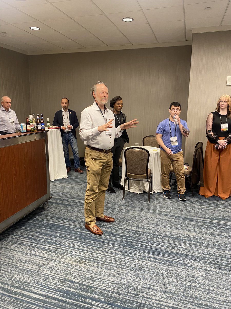 Felix Holl tweet media