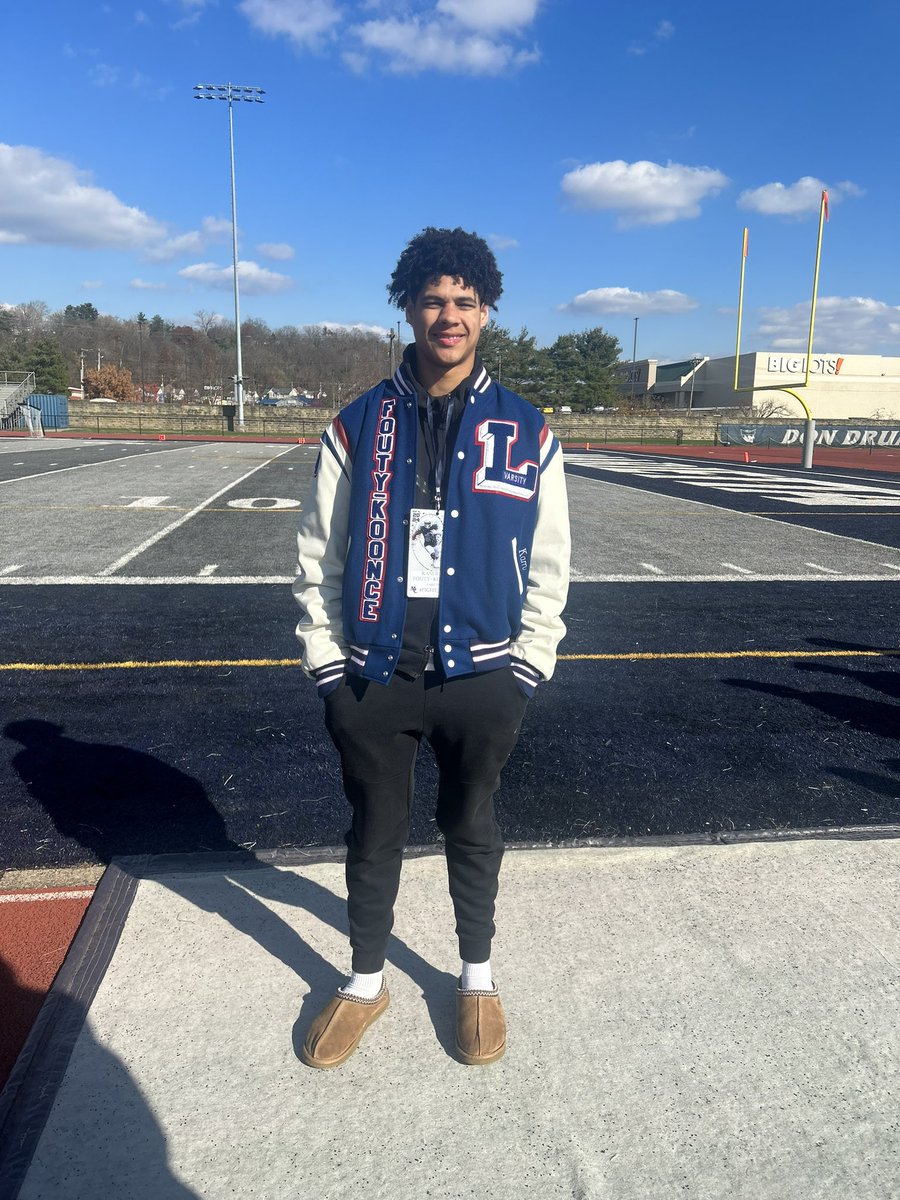 Kam’ron Fouty Koonce (@kamfoutykoonce) on Twitter photo Thank you too <a href="/CoachHinkleMC/">Thomas Hinkle</a> <a href="/CoachFeltrop/">Zach Feltrop</a> <a href="/CoachEichhorn9/">Adam Eichhorn</a> <a href="/CoachDJones12/">Coach D</a> <a href="/CoachWaddle/">Andy Waddle</a> <a href="/CoachWalker_1/">Roger walker</a> <a href="/CoachGeiger_/">Coach TG</a> <a href="/CoachFlo12/">Reed Florence</a> <a href="/CoachNank/">Pete Nank</a> For the visit today had a great time. Thank you too <a href="/CoachHinkleMC/">Thomas Hinkle</a> <a href="/CoachFeltrop/">Zach Feltrop</a> <a href="/CoachEichhorn9/">Adam Eichhorn</a> <a href="/CoachDJones12/">Coach D</a> <a href="/CoachWaddle/">Andy Waddle</a> <a href="/CoachWalker_1/">Roger walker</a> <a href="/CoachGeiger_/">Coach TG</a> <a href="/CoachFlo12/">Reed Florence</a> <a href="/CoachNank/">Pete Nank</a> For the visit today had a great time.