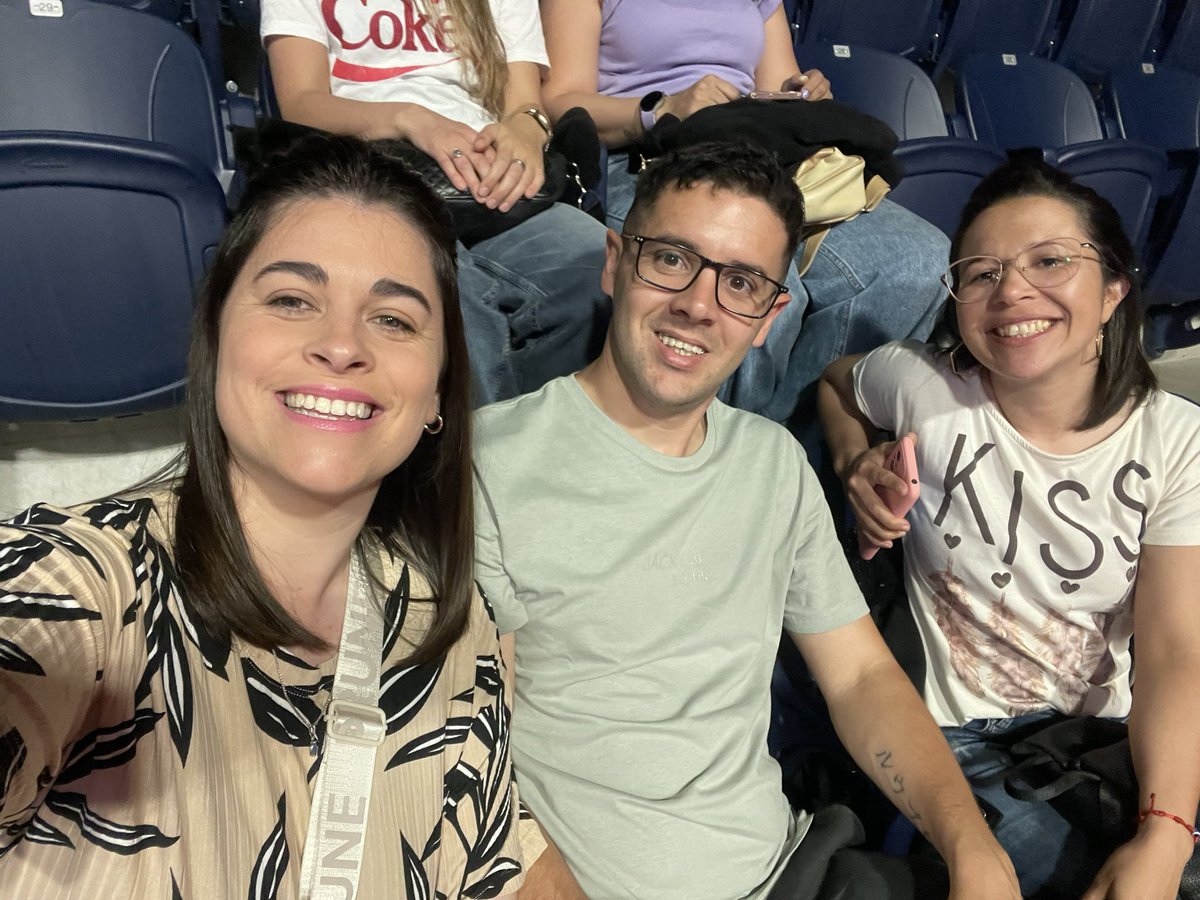 Antomedi13's tweet photo. #NDNEnAntelArena https://t.co/Esl5DJlPnM