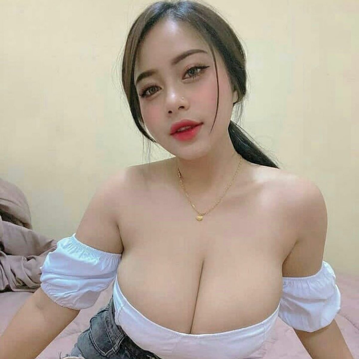 FreverKrys79321's tweet photo. Dating Riyadh 🇸🇦 💓
مساج في الرياض متوفر 24 ساعة
#massage_in_riyadh
https://t.co/zz0C3DG6qt 

🤩🤩🍑🍑🍑🍑🎀
#massage
الخدمة المنزلية متوفرة
🎀🍑🍑
#مبادل_الرياض
#موجب_الرياض
#سالب_الرياض https://t.co/PV9G1q8LJi