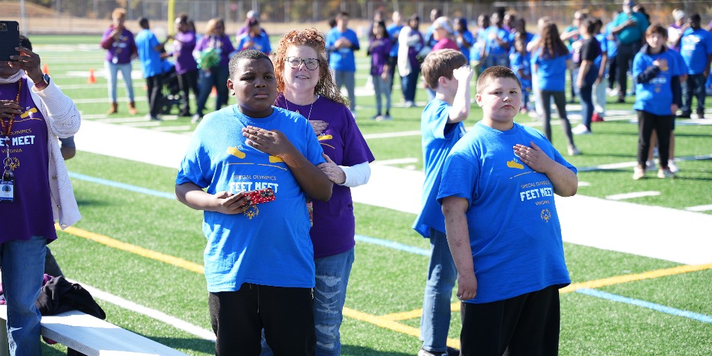 SufVAschools's tweet photo. Students from Colonel Fred Cherry, John Yeates, Forest Glen and King's Fork Middle Schools participated in this year's Big Feet Meet, a track and field event engaging middle school students with and without intellectual disabilities to participate in physical activities. https://t.co/0q6I5z4DFj