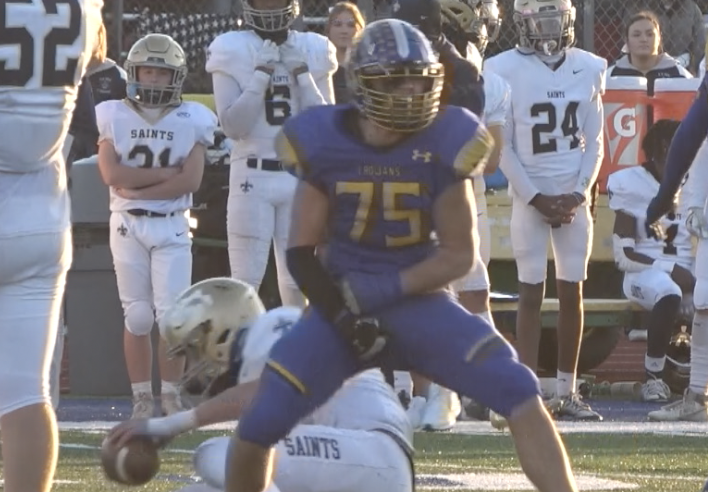 Channel1450com's tweet photo. Maroa-Forsyth Moves Into 2A Semifinals By Beating Bloomington Central Catholic   https://t.co/EhJOIJOETs https://t.co/s9iH7ErRek