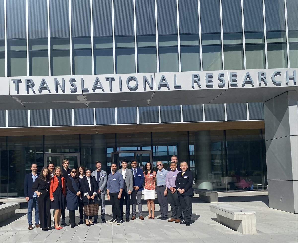 Yuz6Yusof's tweet image. #ACR23 We are honoured to participate as Scholars in the #ExchangeProgramme. Learned a great deal and plenty to reflect 🧐 #Nextgenerationresearchleaders. Thank you @ACRheum @eular_org @aplar Prof Firestein @UCSanDiego Jenny Eastin and @HsiehEvelyn 👏 👏