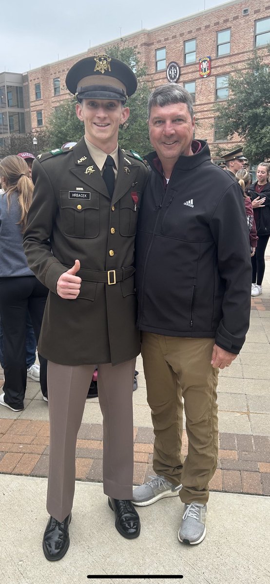 Happy Veterans Day! Thank you to everyone that has served! ⁦<a href="/JakeHrbacek/">Jake Hrbacek</a>⁩