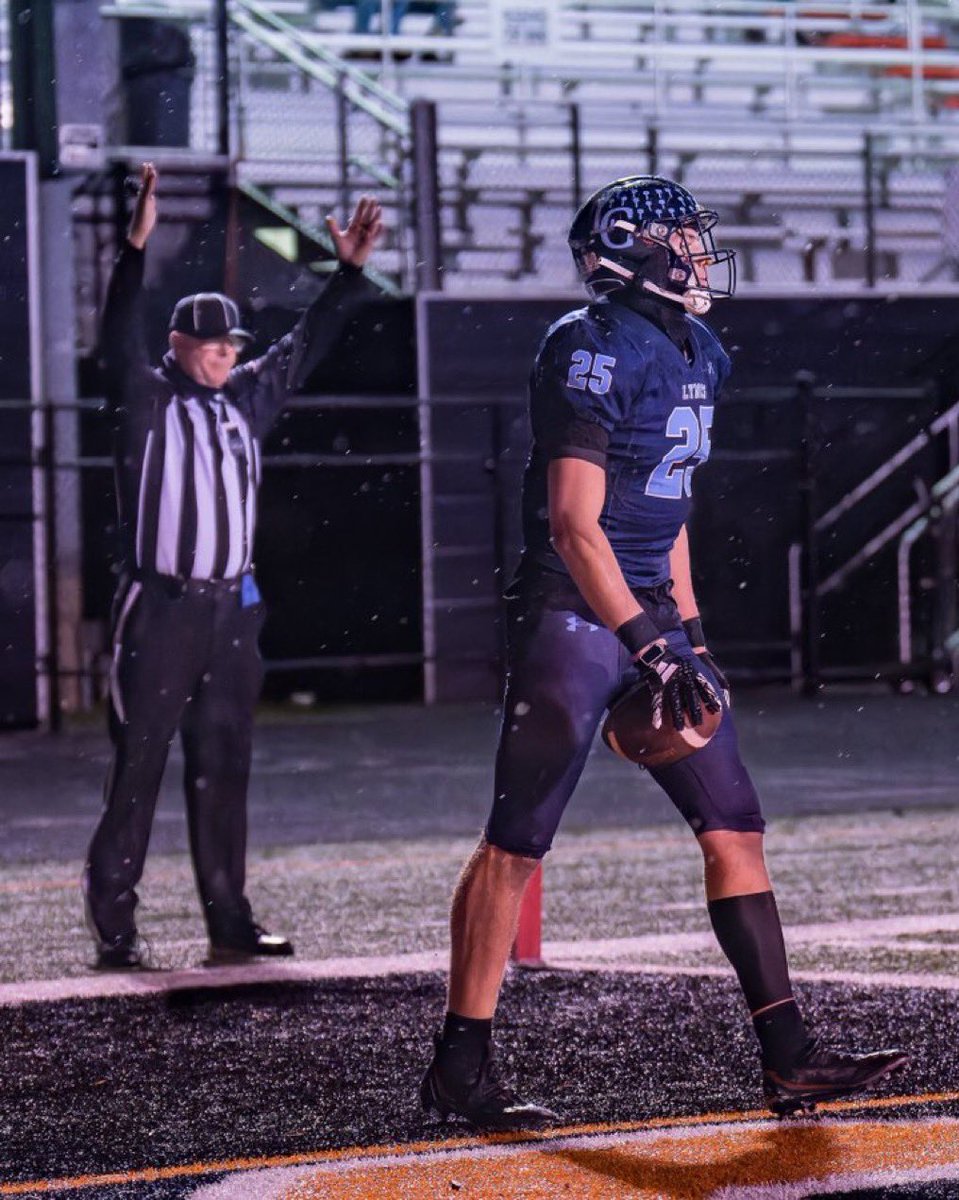 Moving on to Round 2!
6 receptions 3 TDs 101 yrds