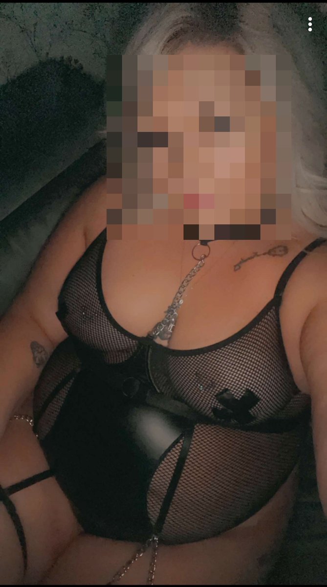 loved_locked's tweet photo. New outfit kind of night #tits #nips #piercing #slut #realcouple #swingerd #slutsaturday #upsidedownpineapple https://t.co/JFfstxre9t