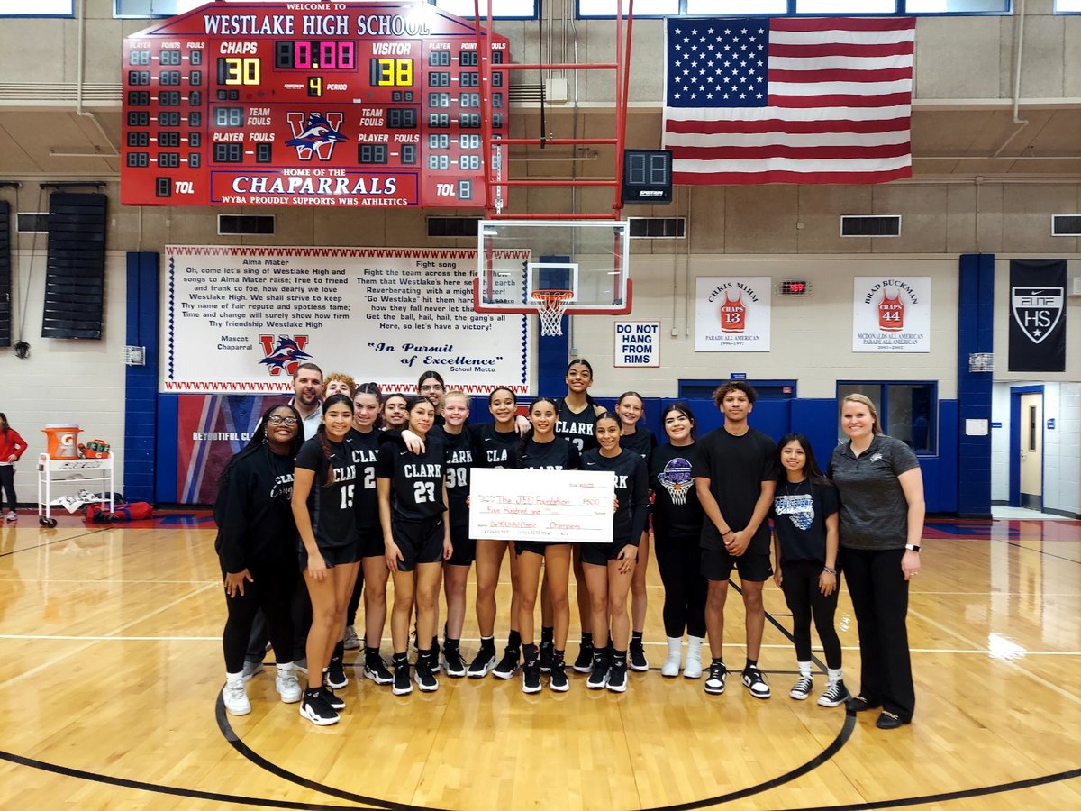 Congratulations to our @NISDClark Cougars for winning the BeYOUtiful Classic. So proud of our efforts and we are still learning and improving everyday. Top it off with @aroberson2024 earning a well-deserved Tournament MVP! Nice birthday gift from these young ladies! 💕🐾🏀