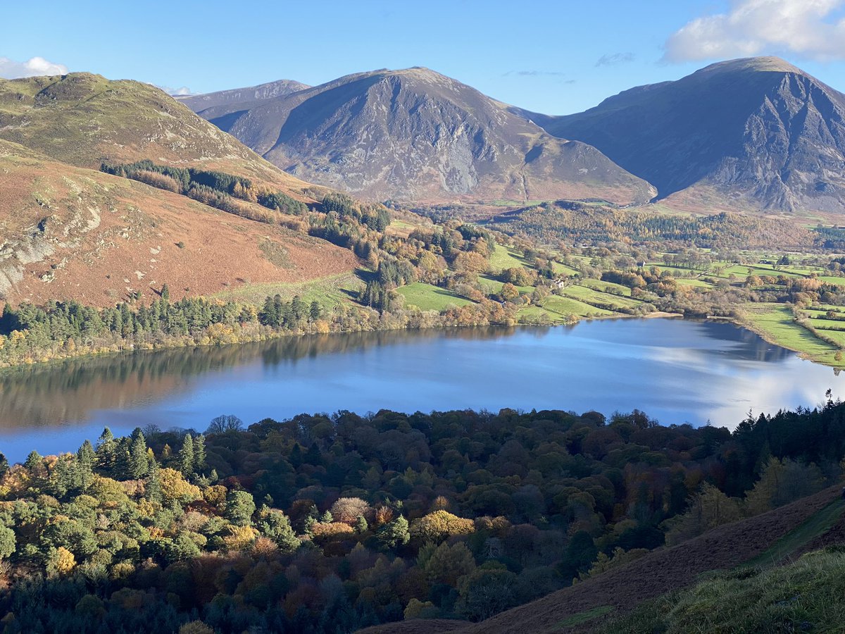 JudithDenwood's tweet photo. Stunning walk today @lakedistrictnpa #Loweswater #Fangsbrow #Cumbria #LakeDistrict https://t.co/Fng9ZYFxZu