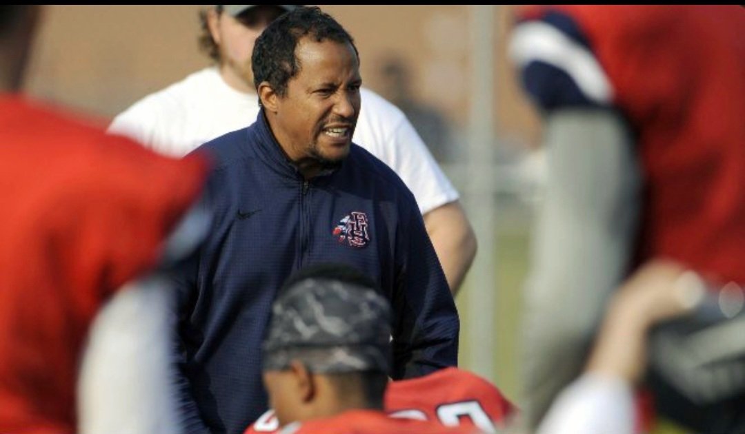 Franklin High School Athletics (@athletics_fhs1) on Twitter photo Congratulations to Coach Anthony Burgos on his 31st career post season victory on Thursday evening. With the win over top seeded Edgewood, Coach Burgos moves into #7 on the list for all time playoff wins in Maryland.
<a href="/KO_BCPS/">Kieran J. O’Connell</a> Congratulations to Coach Anthony Burgos on his 31st career post season victory on Thursday evening. With the win over top seeded Edgewood, Coach Burgos moves into #7 on the list for all time playoff wins in Maryland.
<a href="/KO_BCPS/">Kieran J. O’Connell</a>
