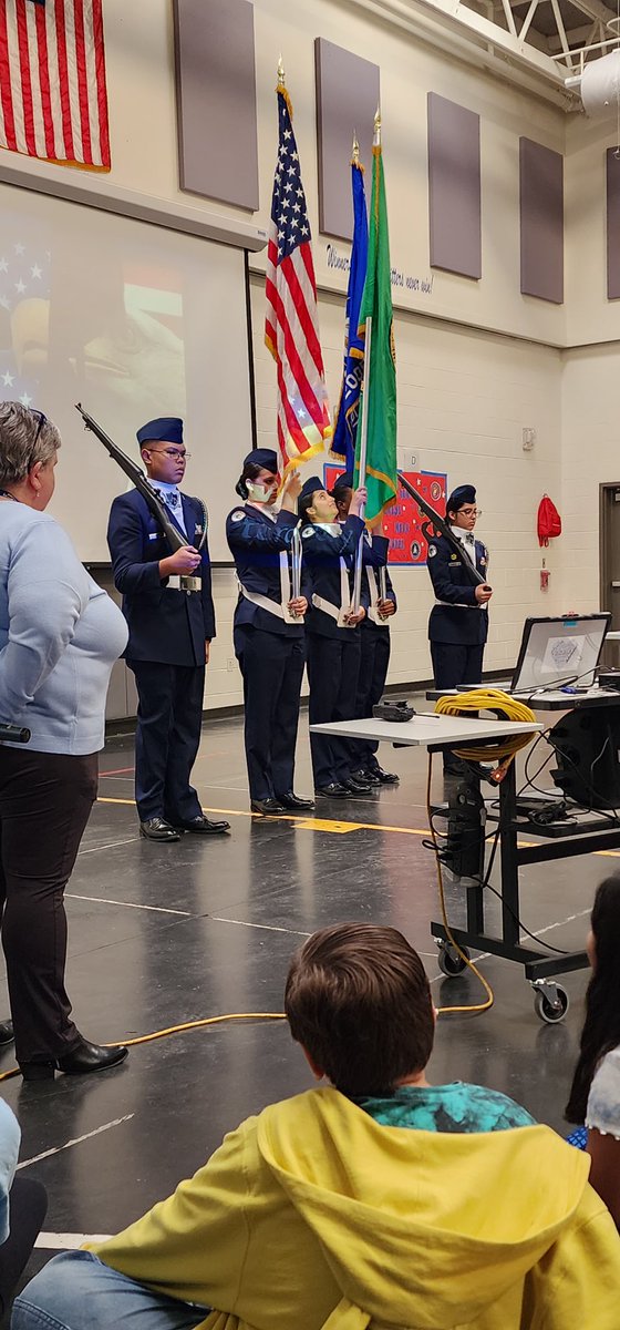 ValhallaFWPS's tweet photo. Valhalla Voyagers honored our Veterans with an assembly. Thank you to TBHS Color Guard for your contribution to our day! #FWPSProud #ValhallaStrong #VeteransDay2023 https://t.co/jnRU1sTXXw