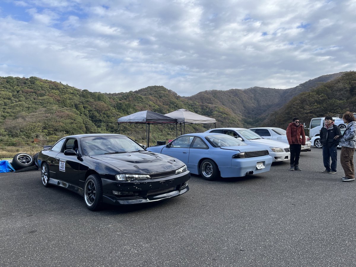 間瀬間瀬〜🚗🚗
とりあえず晴れてくれてるけど寒い寒い⛄️
楽しみましょう🌱